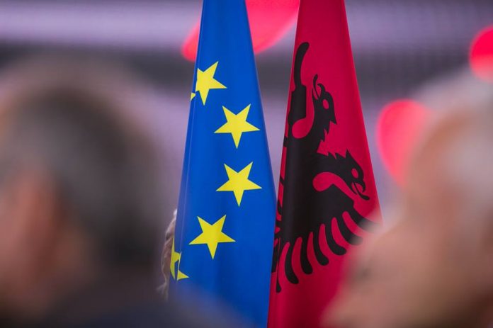 Konferenca e pestë ndërqeveritare, Hasani në Bruksel/ Negociatat me BE, hapet grupkapitulli i tretë